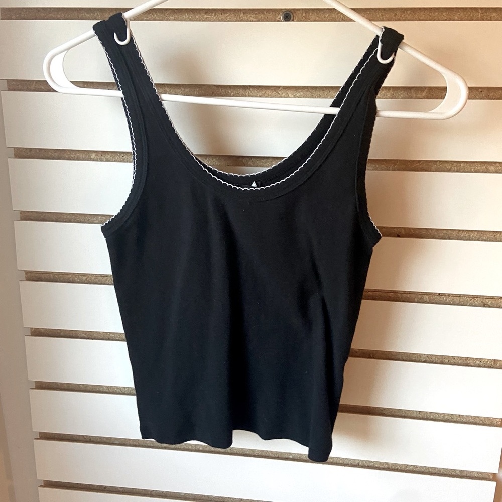 Black simple tank top from forever 21